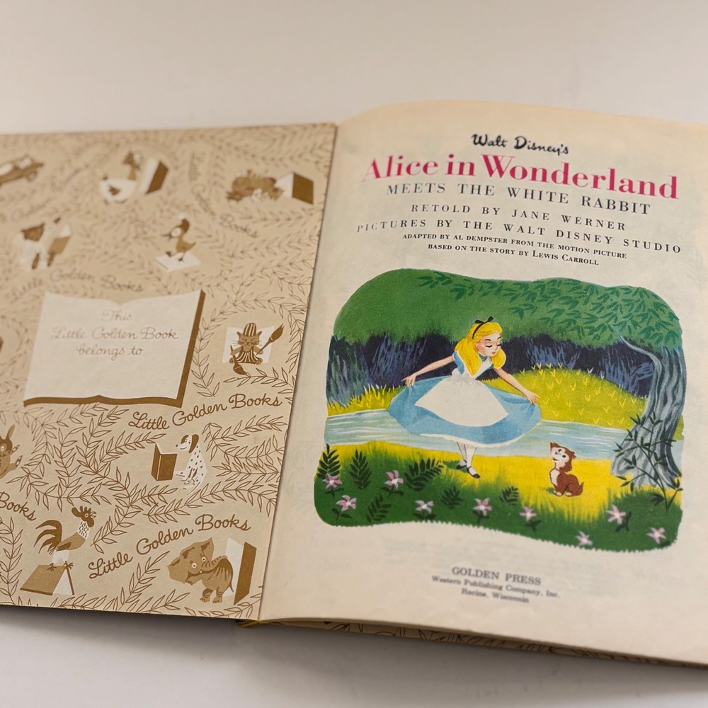 Vintage Walt Disney‎ Alice in Wonderland Meets White Rabbit Little Golden Book - Picture 2 of 7